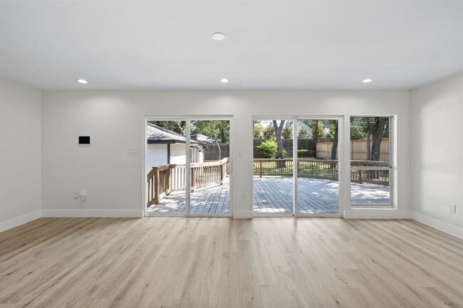 Building Photo - 1804 Northwood Rd