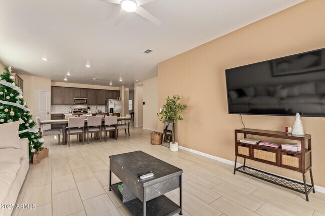 Building Photo - 25443 W Graham Trl