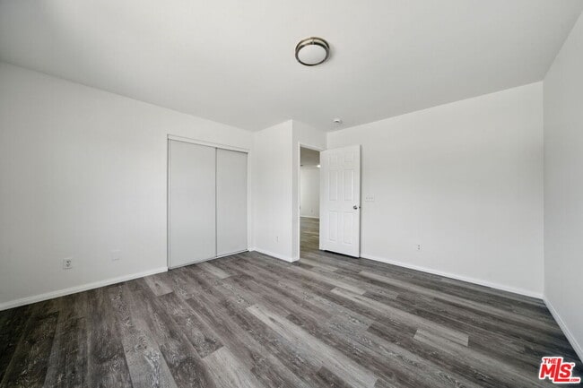 Building Photo - 3702 Las Palmas Ave
