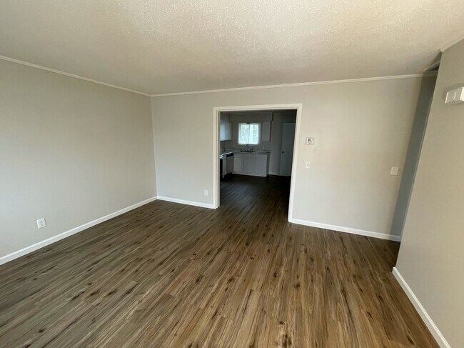 Building Photo - 245 Church St