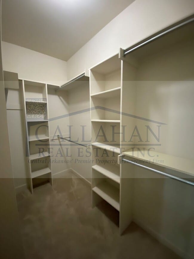 Building Photo - Millers Crossing 4 Bedroom