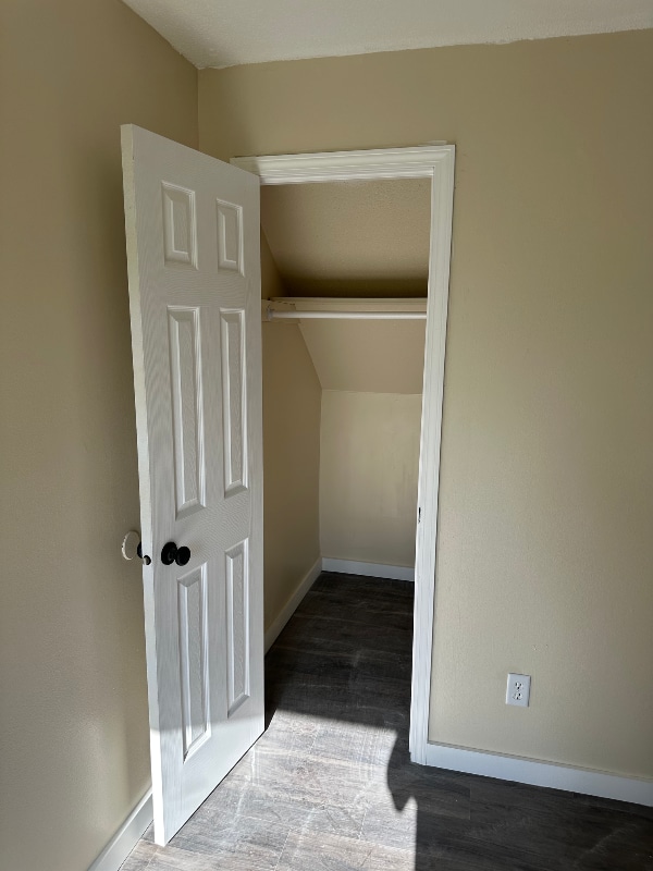 Building Photo - 2131 Quail Creek Dr
