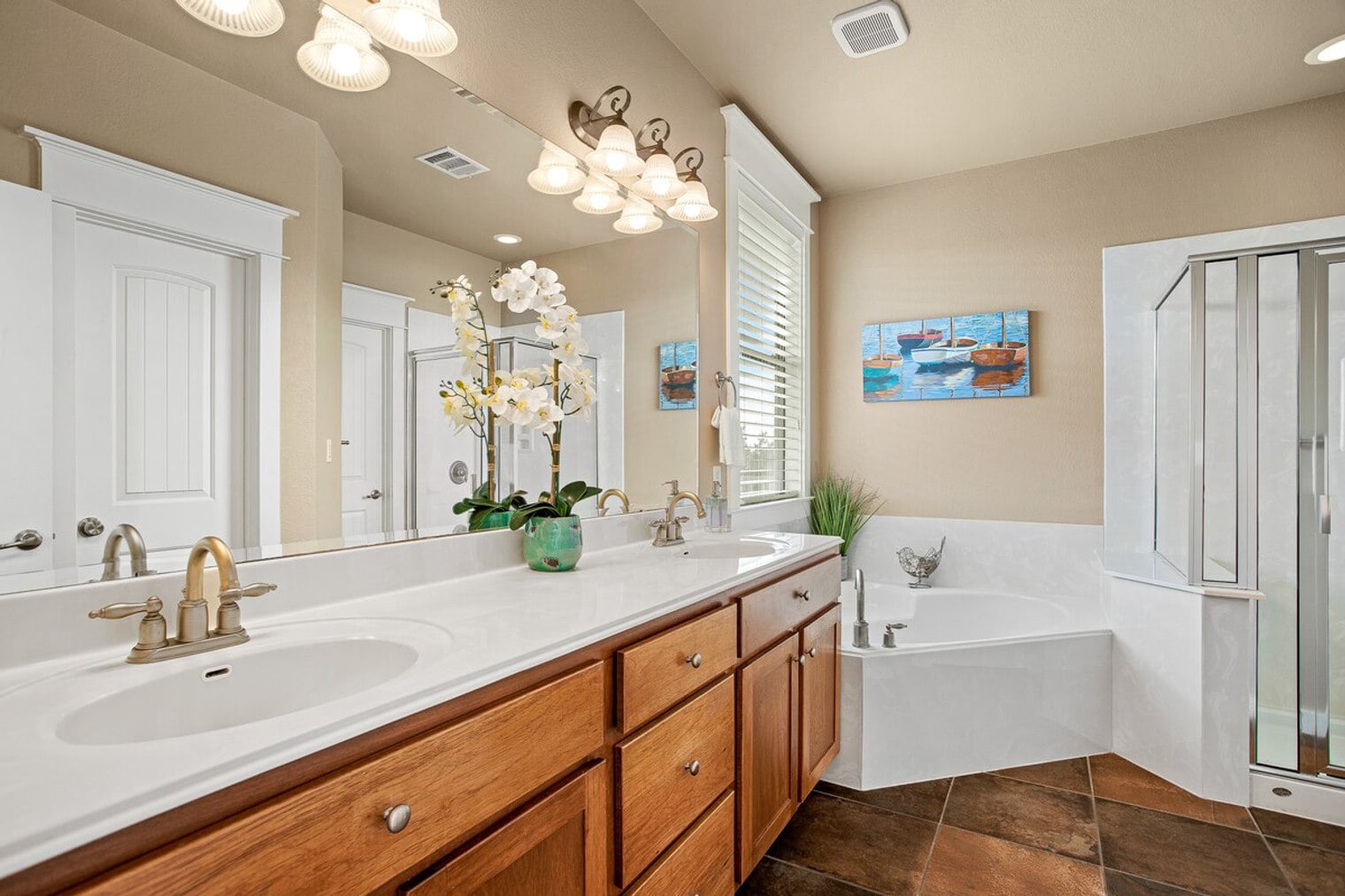 Building Photo - 18016 Edgewood Way