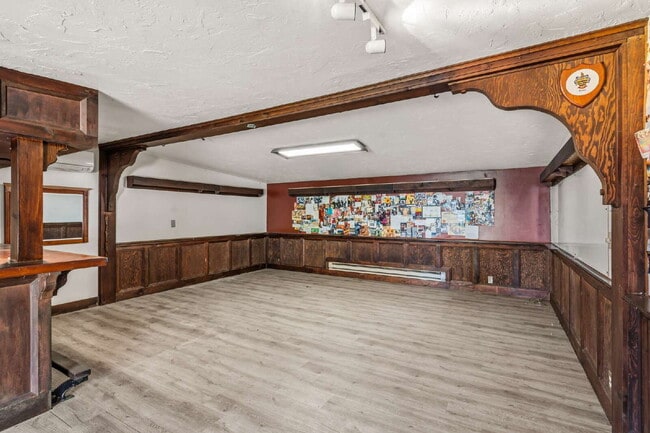 Building Photo - 248 Walker Ave