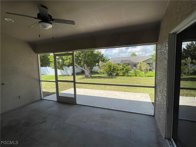 Building Photo - 1005 SW 32nd Terrace