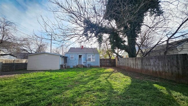 Building Photo - 3817 Key Pl