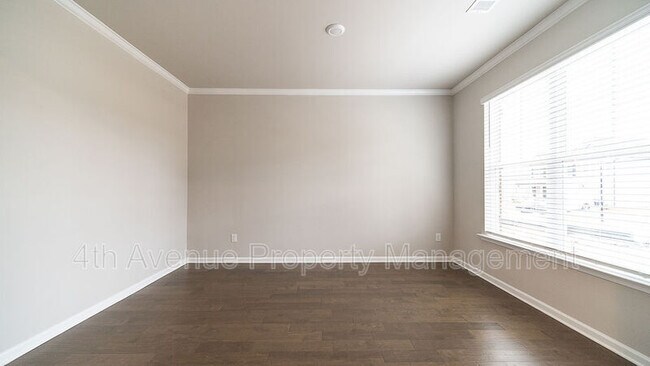 Building Photo - 209 Paxton LN