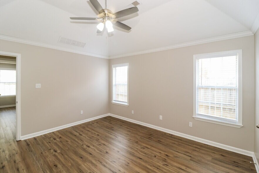 Building Photo - 2646 Breezy Ridge Trail