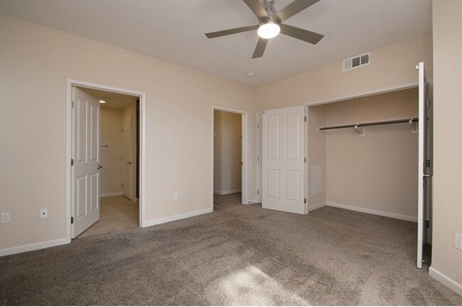 Building Photo - 6680 Canopy Ridge Ln