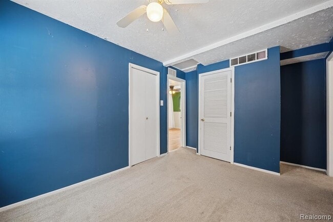 Building Photo - 2266 Newberry Rd