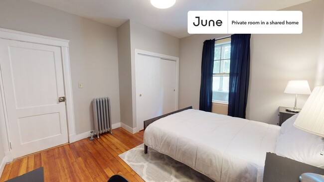 Primary Photo - Private bedroom in 4 bed/1 bath Home