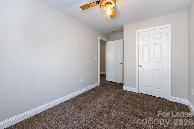 Building Photo - 814 King Arthur Dr