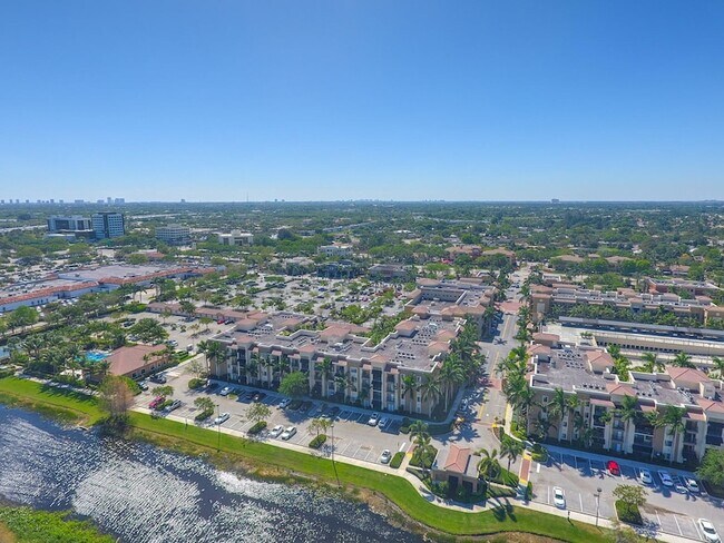 Building Photo - 4903 Midtown Ln