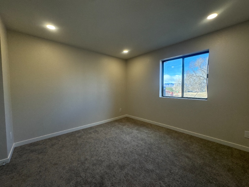 Building Photo - 2929 W Floyd Ave