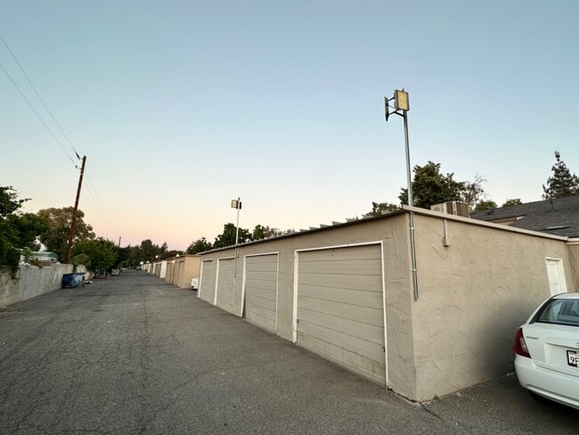 Building Photo - 290 E El Paso Ave