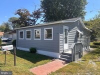 Building Photo - 8 Drexel Dr