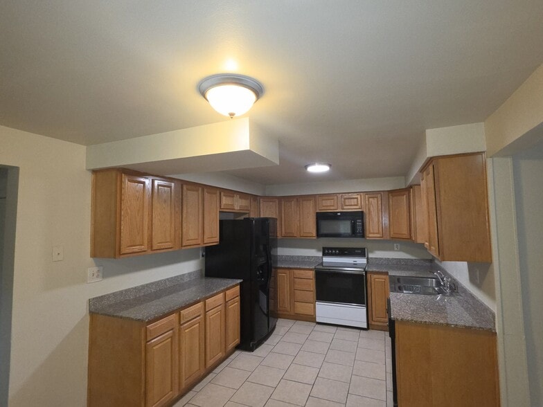 Building Photo - 2428 Archdale Blvd
