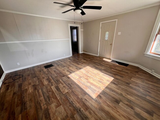 Building Photo - New Brighton - 2 Bedroom 1 Bathroom - Hous...