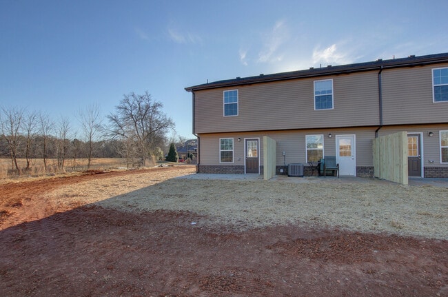 Building Photo - 991 Big Sky Dr