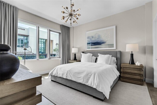 Building Photo - 650 NE 32nd St