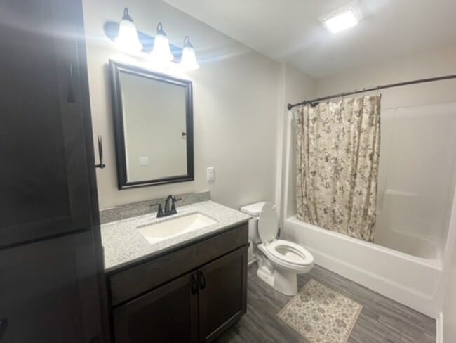 Building Photo - Italian Estates Property Management