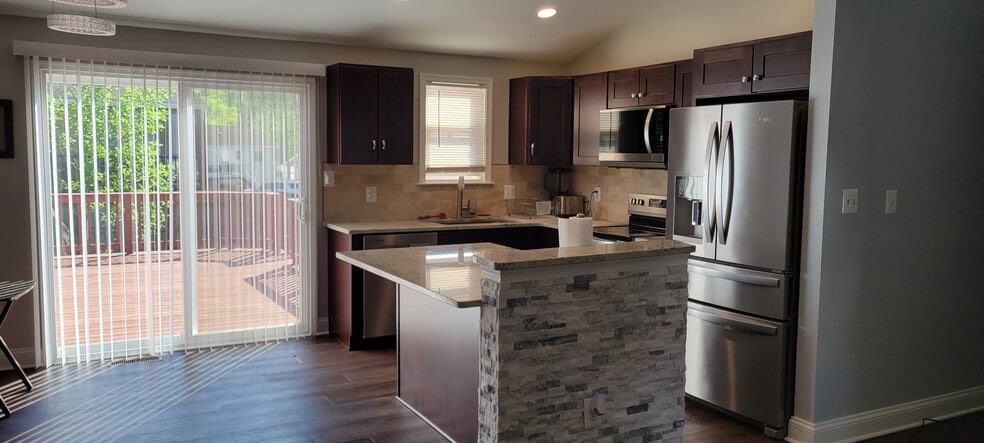 Building Photo - 1429 Boulder Ln