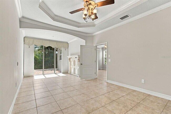 Building Photo - 7526 Deer Path Ln