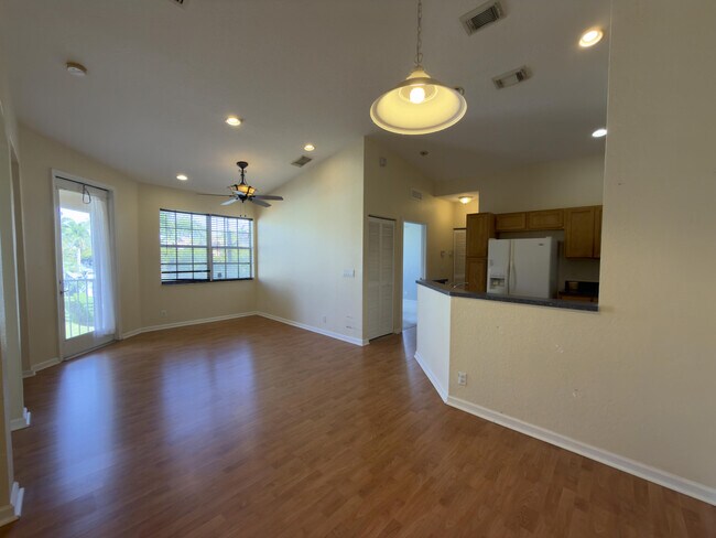 Building Photo - 1712 Carvelle Dr