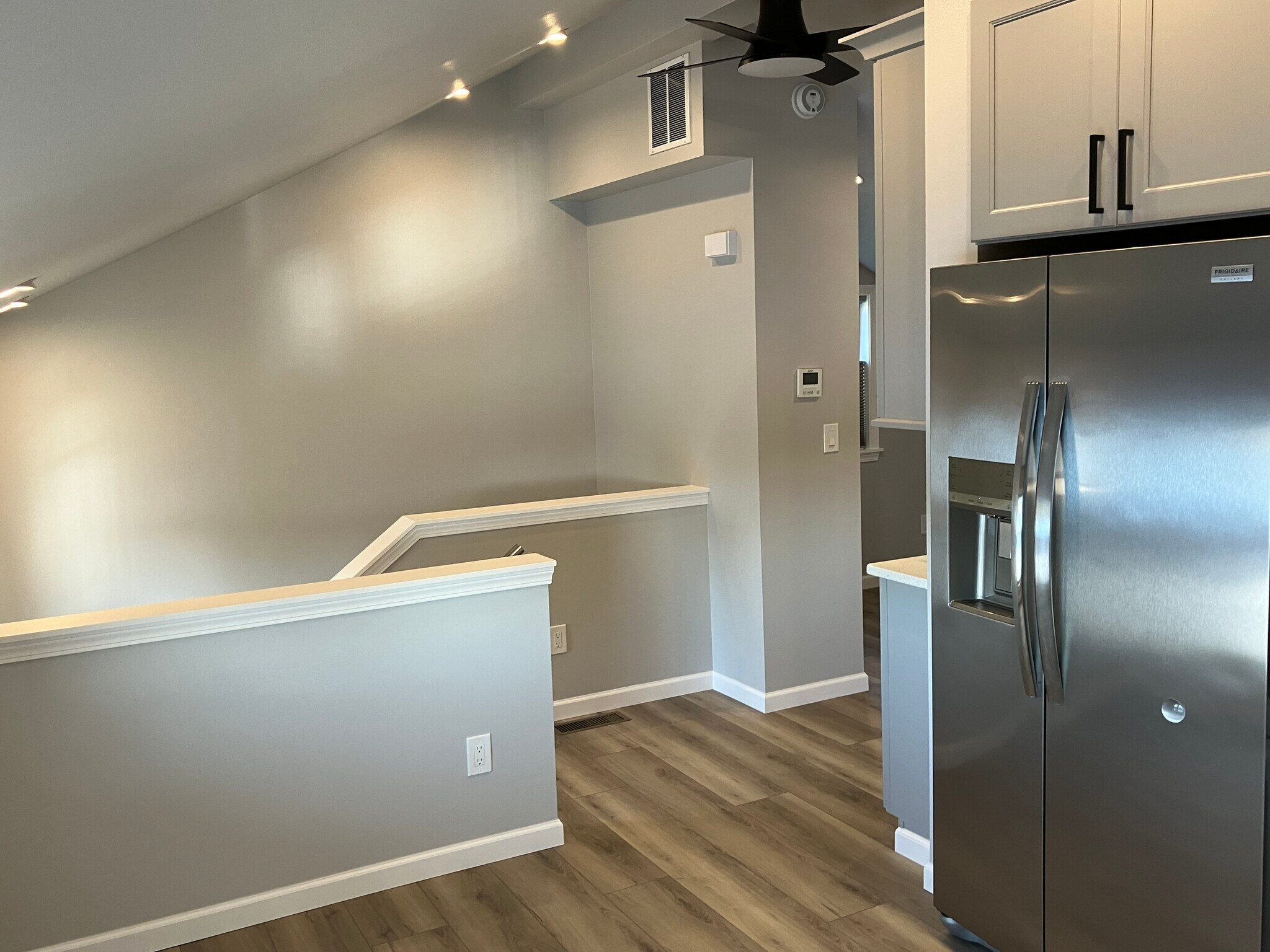 Building Photo - 4120 Stuart Cir