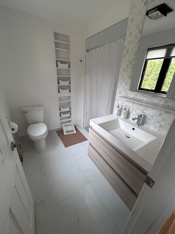 Building Photo - 44 Marla Cir