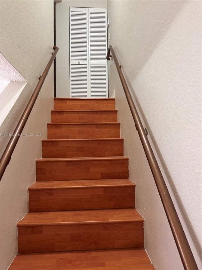 Building Photo - 14900 SW 82nd Terrace