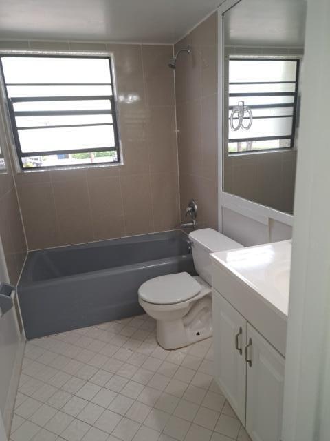 Building Photo - 2671 Riverside Dr