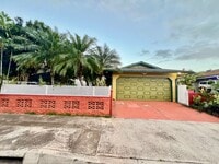 Building Photo - Beautiful Home-4/2/2 & Fenced Yard