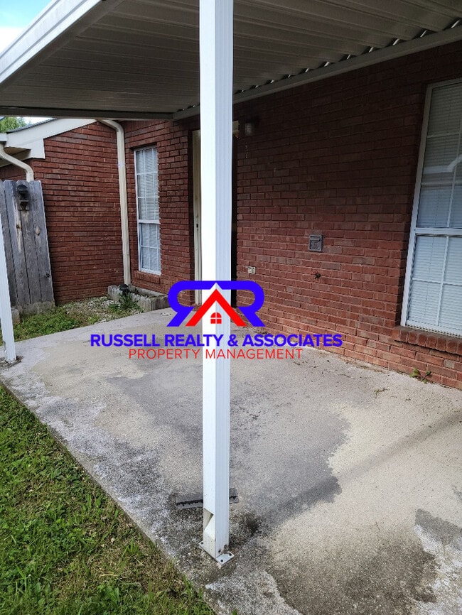 Building Photo - 1832 Copperfield Ln