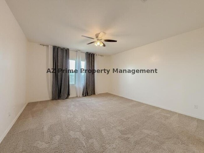 Building Photo - 5815 N 195th Dr