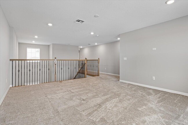 Building Photo - 10437 SW Captiva Dr