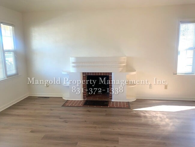 Building Photo - Spacious 3-Bed, 1.5-Bath Home with Private...