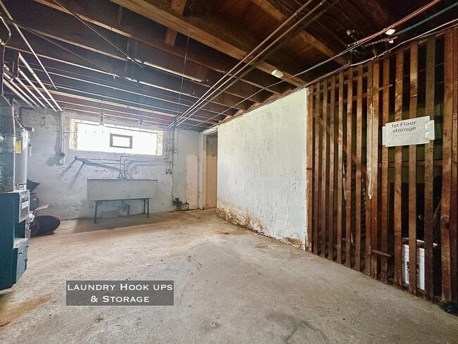 Building Photo - 6536 Crescentville Rd