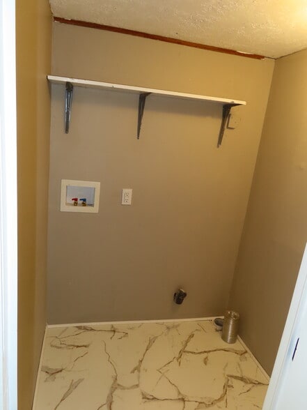 Building Photo - 220 Arkansas Ave