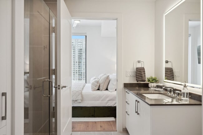 Building Photo - 1212 Demonbreun St