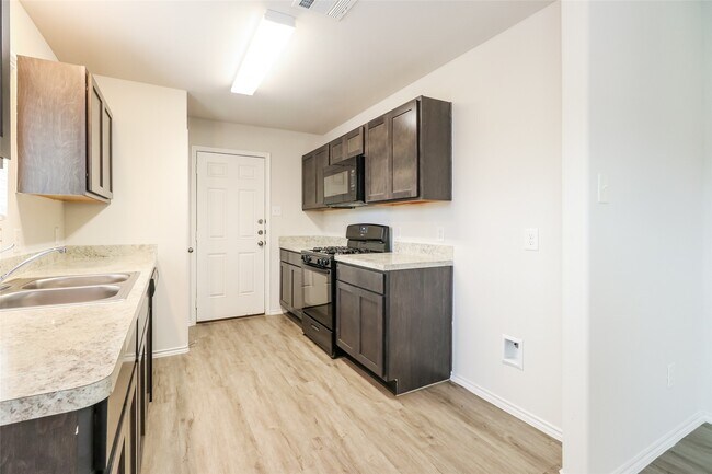 Building Photo - 2521 N Lina Ct