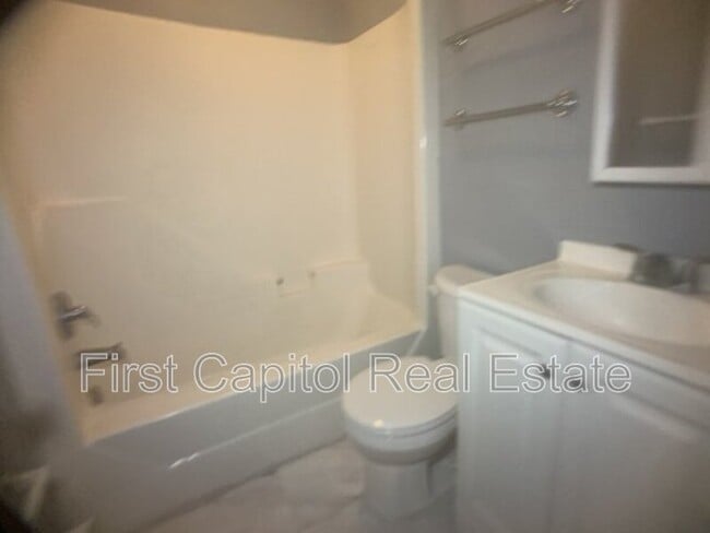 Building Photo - 158 Juniper Dr