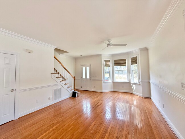 Building Photo - **OFFERING WAIVED APPLICATION FEES & $100 ...