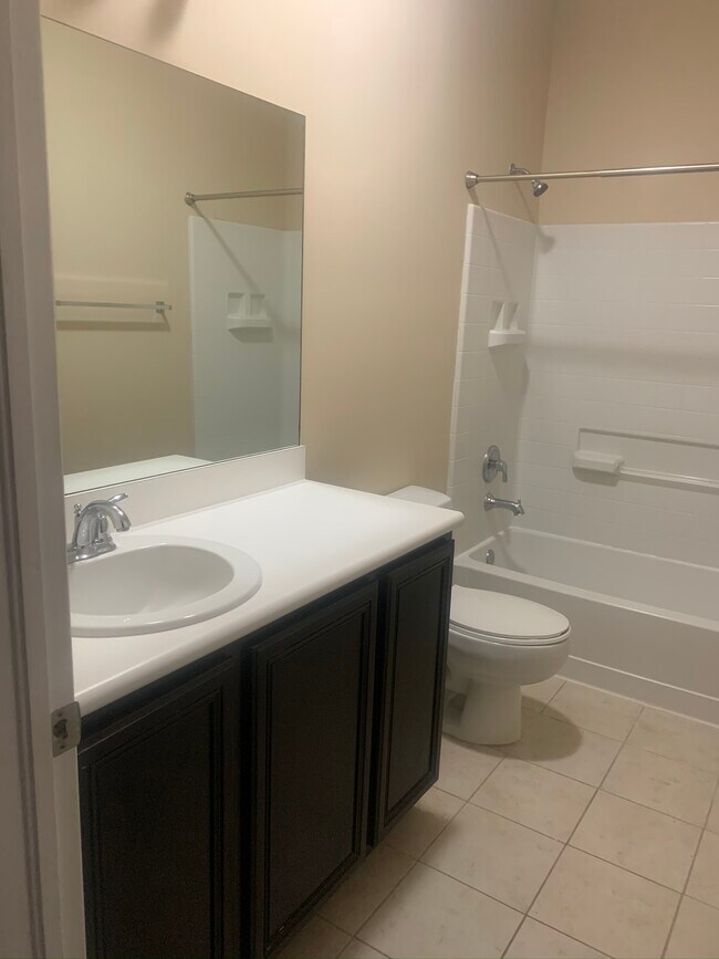 Building Photo - 3532 NW 29th Ct