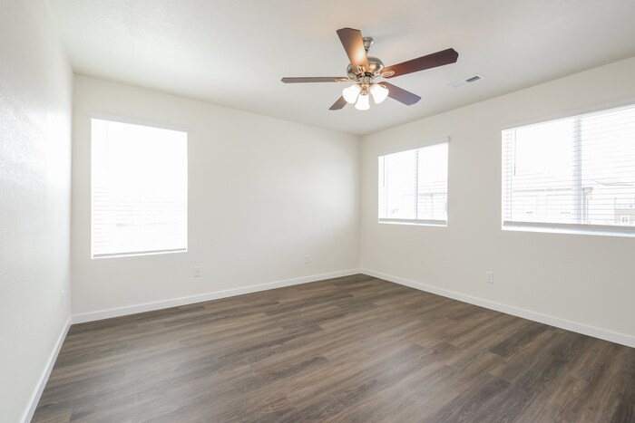 Building Photo - 13476 Oneida Ln