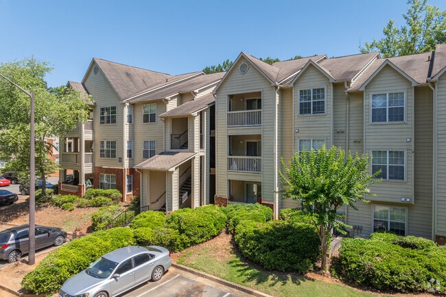 Building Photo - Lealand Place