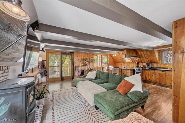 Building Photo - 223 Rainbow Canyon Blvd