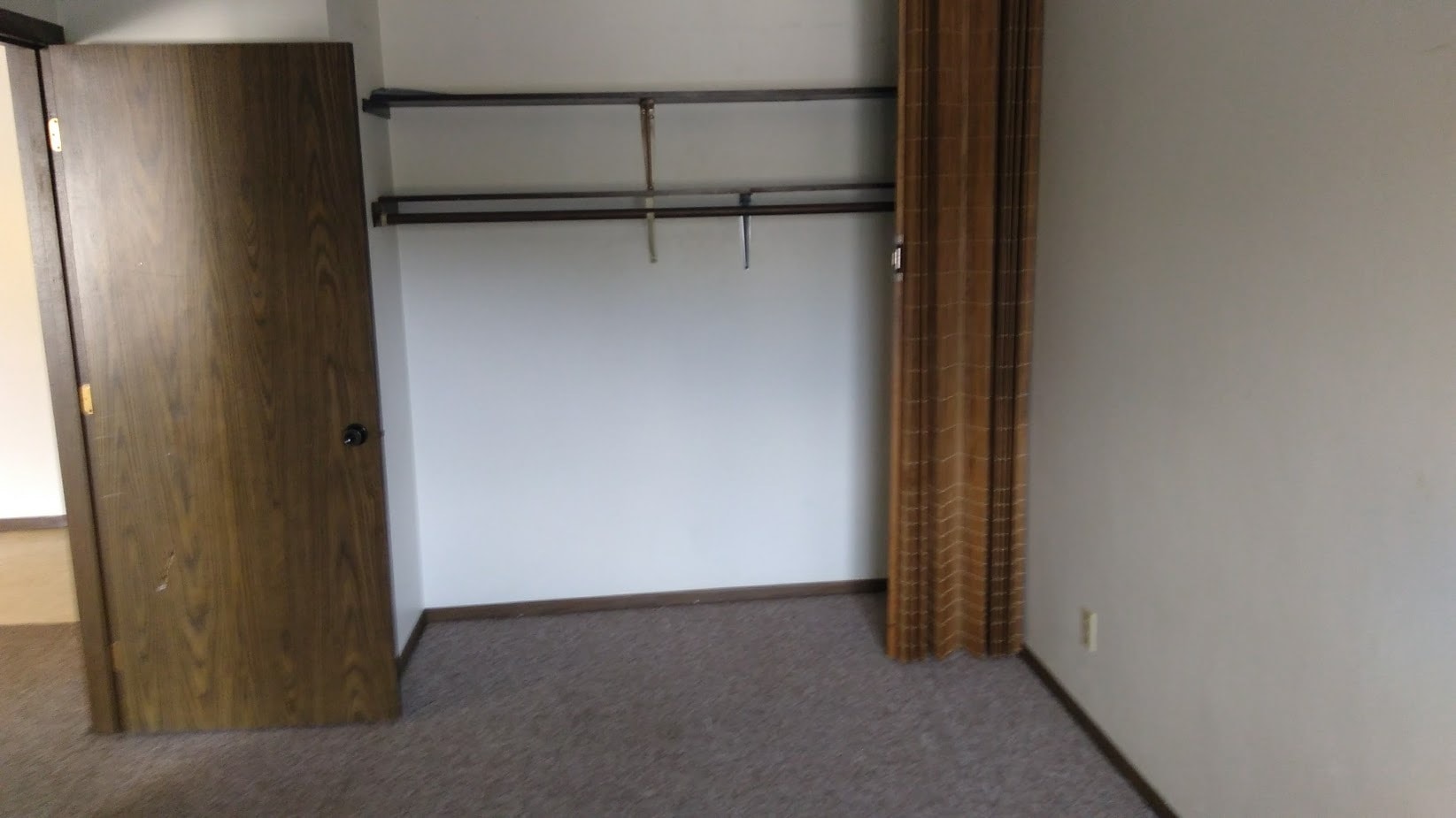 Building Photo - 401 N East St