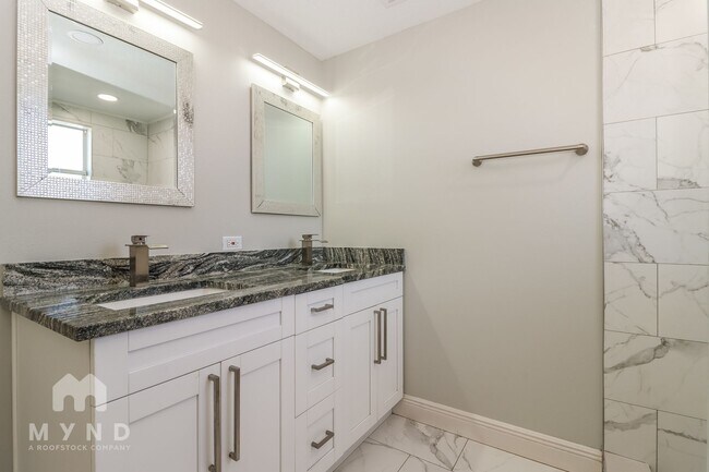 Building Photo - 1560 Palmetto St