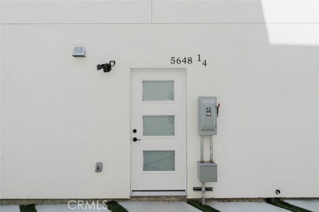 Building Photo - 5648 Cartwright Ave
